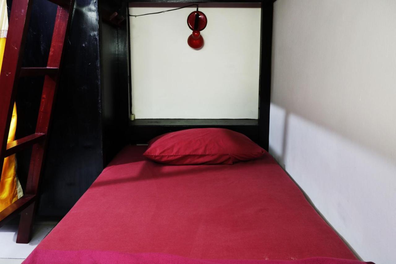 Neo Moritz Homestay Bandung Buitenkant foto