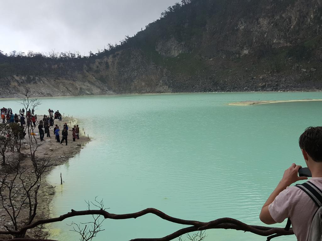 Neo Moritz Homestay Bandung Buitenkant foto