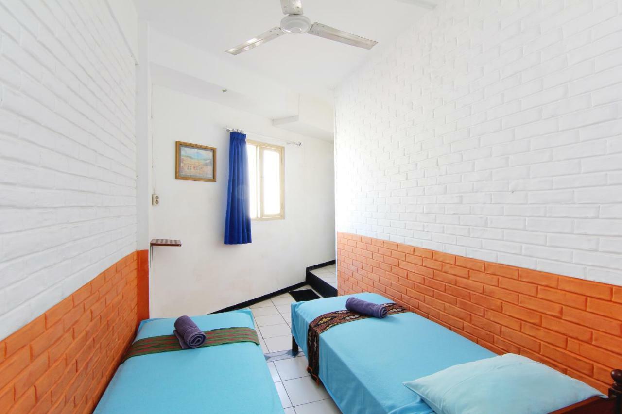 Neo Moritz Homestay Bandung Buitenkant foto
