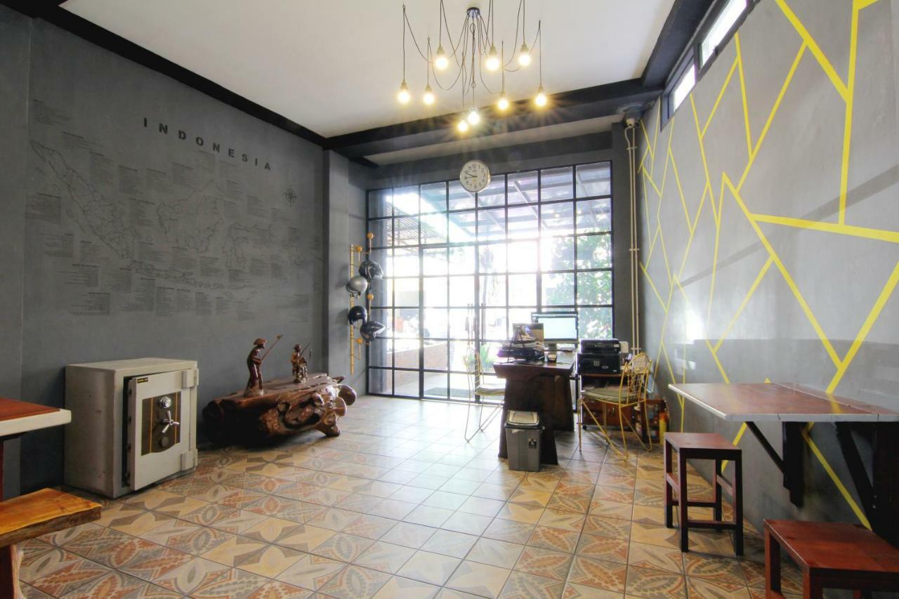 Neo Moritz Homestay Bandung Buitenkant foto
