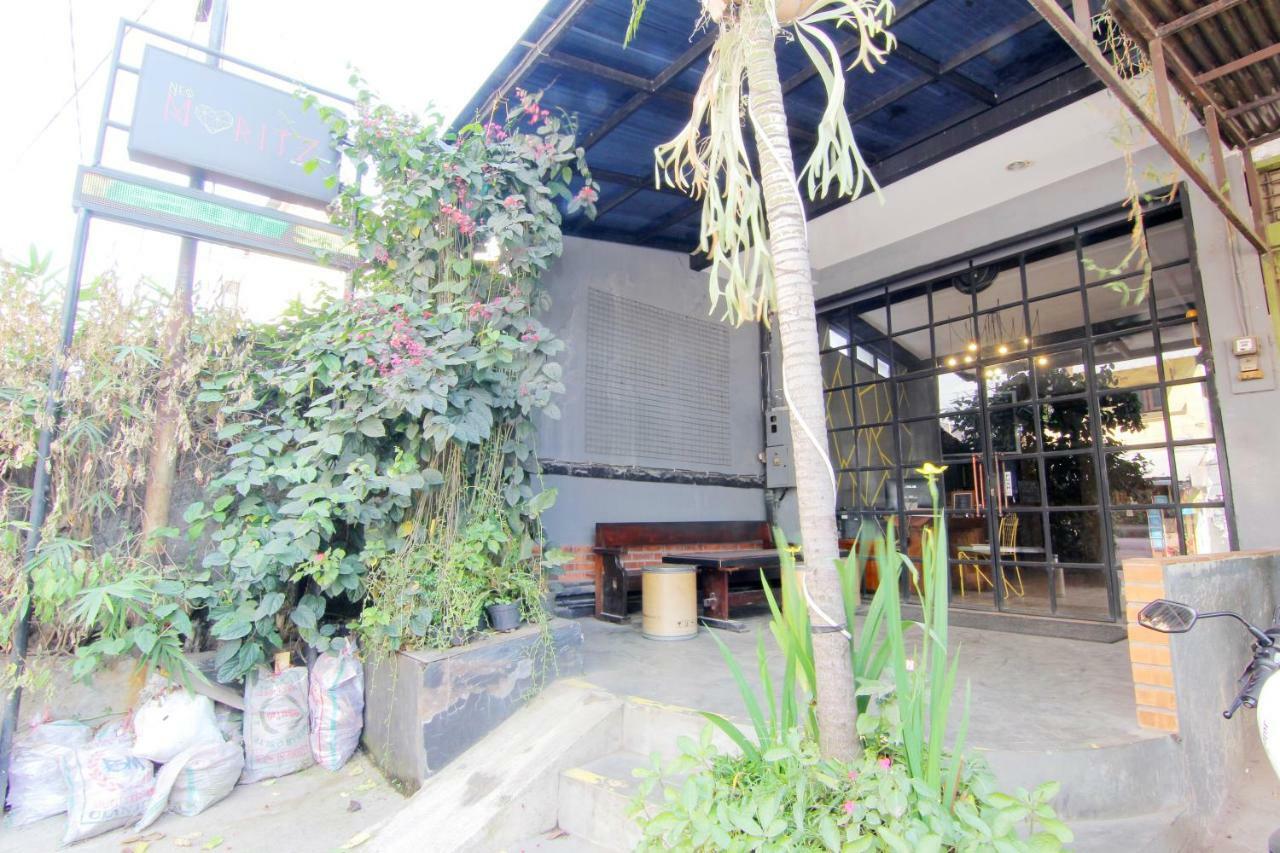 Neo Moritz Homestay Bandung Buitenkant foto