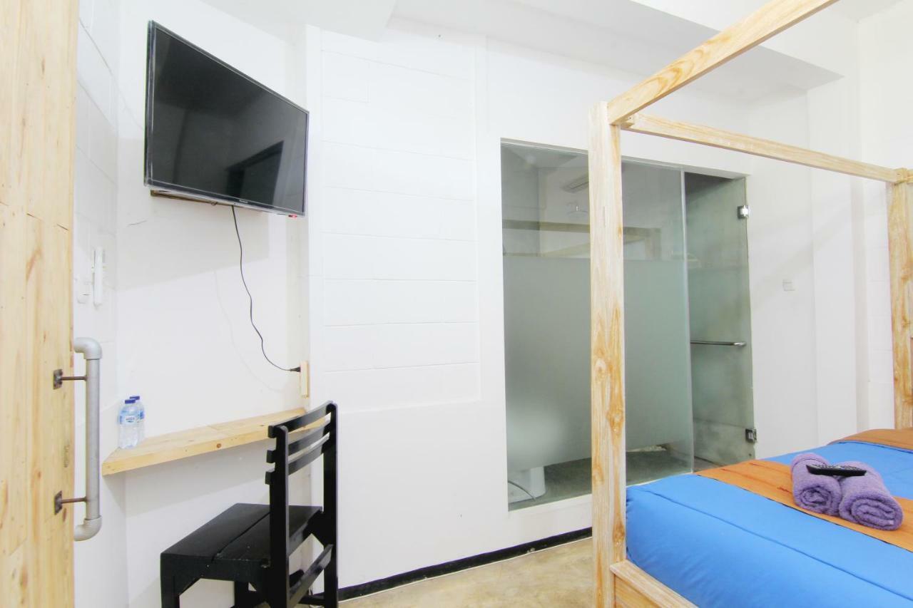 Neo Moritz Homestay Bandung Buitenkant foto